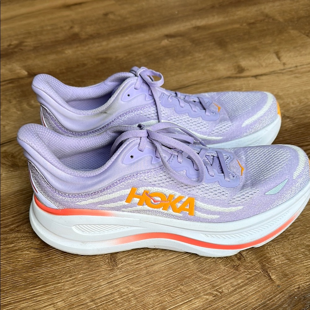 Hoka Bondi 9 women’s running shoes size 10.5 B EUC